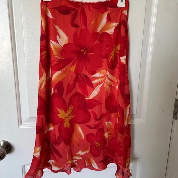 La Belle Dresses & Skirts - Floral Red Skirt